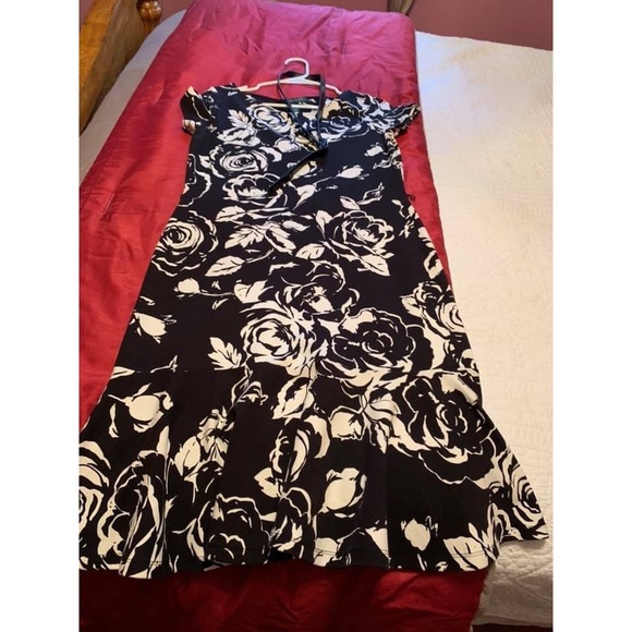 Lauren Ralph Lauren Dresses & Skirts - Lauren by Ralph Lauren dress